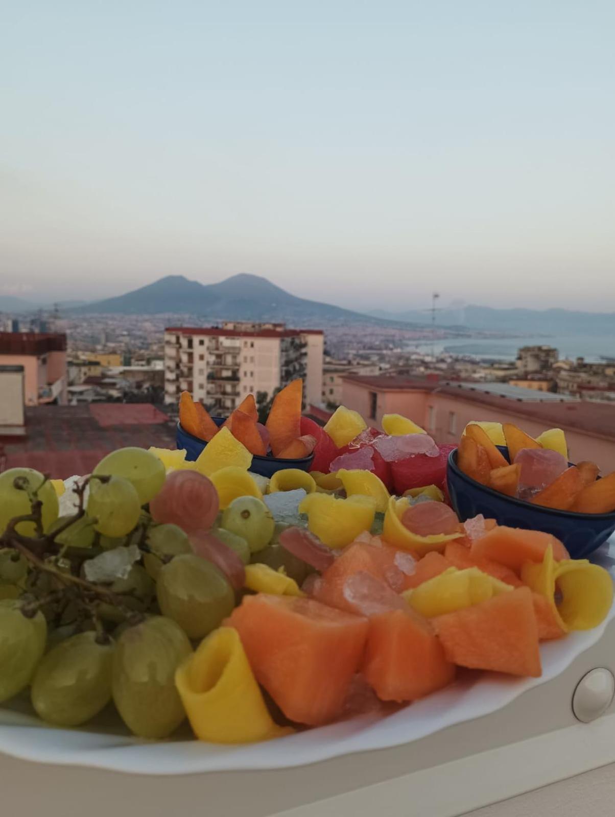 Home Napule Nápoly Kültér fotó